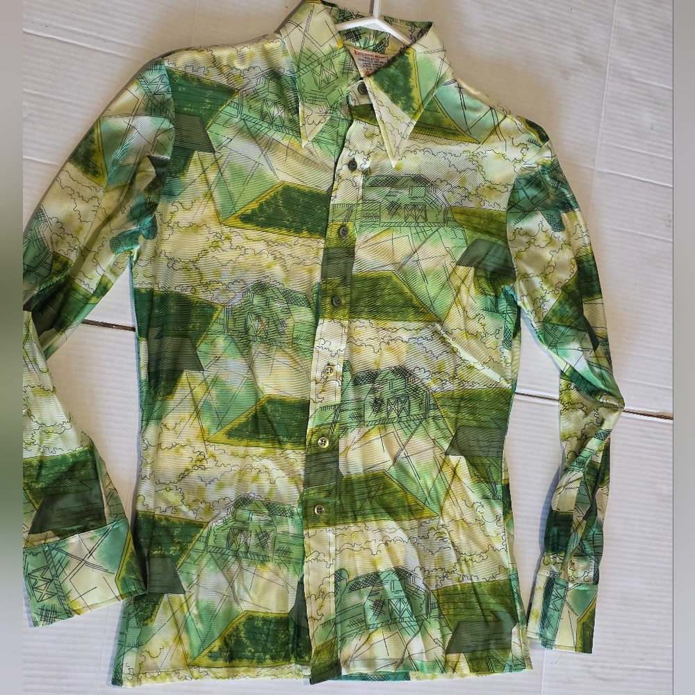 Vintage 70's Disco Grovy Shirt Mens Sz M 100% Nylon Pointed Collar Blouse Unisex